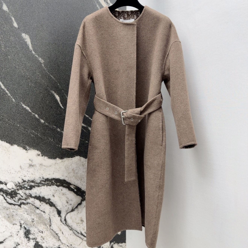 chr1st1an D10r outwear